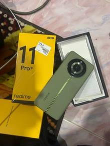 realme 11pro+