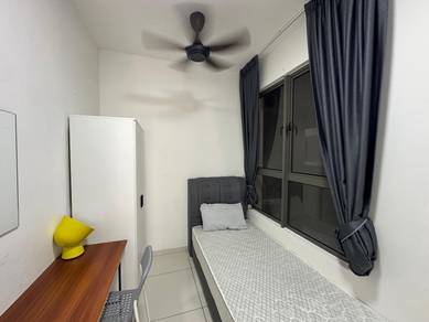 Bilik Sewa Female Unit Single Room Kenwingston Platz Setapak