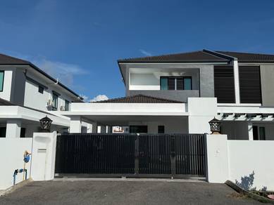 Double Storey Semi Detached , Riam Avenue Riam Miri