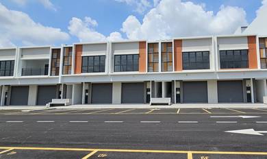 Corner Unit Uptown 2 Square Bandar Rimbayu Shoplot For Rent