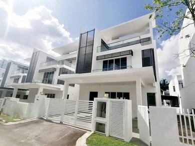 3 Storey Zero Lot Bungalow Hillpark Residences Freehold At Alma