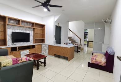 (Gated & Guarded) Oxford Park Avenue 1.5 Storey  House For Rent