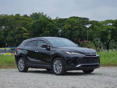 Toyota HARRIER Z w Dual Tone Interior
