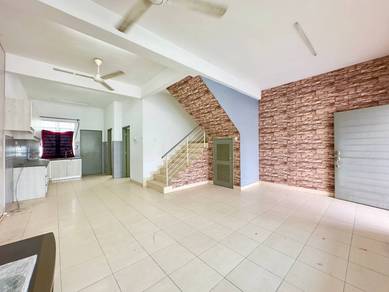HARGA CUN RENOVATED 2 Storey Terrace The Pines Bandar Hillpark