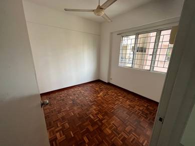 [ HAve Lift ] SD Court Apartment / Bandar Sri Damansara