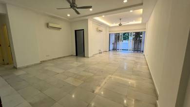 Damansara Villa Condo, Jalan Duta [Ground Floor, Pet Friendly]