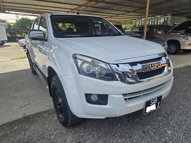 Isuzu D-MAX 2.5 4x4 DUAL CAB (M)