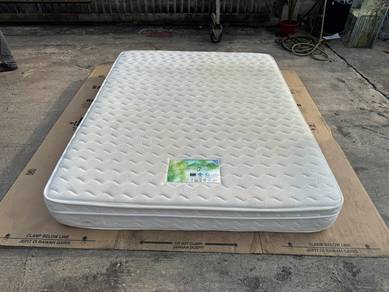 9'' Spring Coil Tilam Queen Mattress (Dreamland)