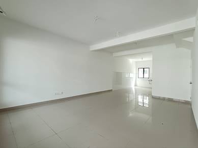 BASIC UNIT 2 Storey Terrace Akina Kajang 2, Taman Kajang Selatan