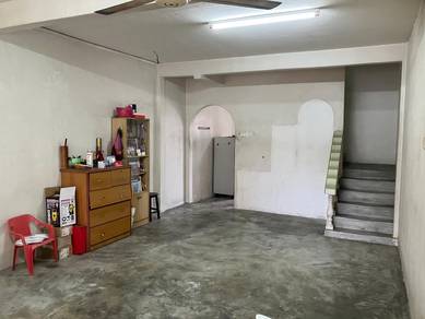 Rumah Low Cost Besar Untuk Jual, 3 Bilik Tidur 2 Bilik Air Renovated