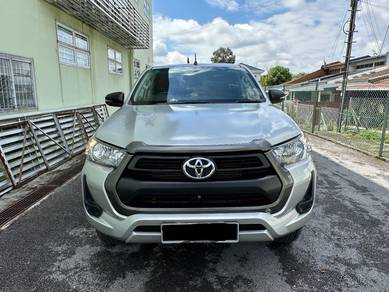 Toyota HILUX 2.4 E (A)