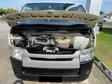 Toyota Hiace Panel Van 2.5 (D) 2014