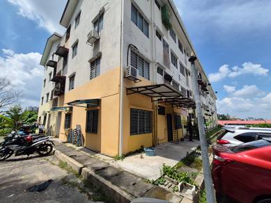 Ground Floor Renovated Unit, Cemerlang Court, Tmn Cemerlang, Gombak