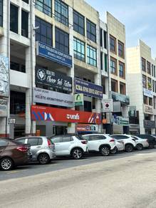KEPONG ( Taman Usahawan )OFFICE FOR SALE – 700 sqft Facing Main Road