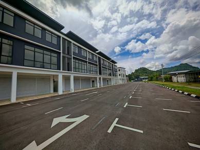 Bau Golden Square Shoplot - The Biggest Ever Commercial Development