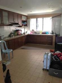 Spacious unit