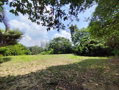 FREEHOLD BUNGALOW LOT (9192sqft) , SAUJANA IMPIAN GOLF CLUB. KAJANG.
