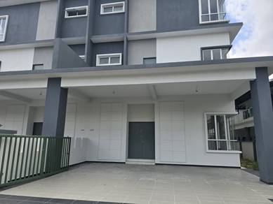 3 Storey Semi-D FREEHOLD @ Banting Sungai Emas [Ready Move In]