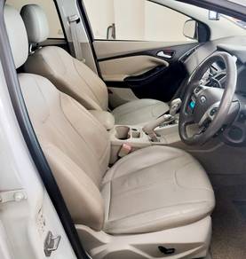 Ford FOCUS 2.0(A)Ti-VCT TITANUM*MERDEKA SALE*r2014