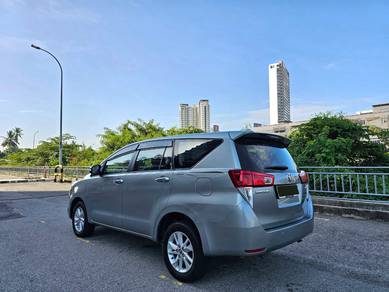 Toyota INNOVA 2.0 G (A)