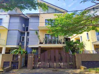 2.5 Storey Semi-D House, Taman Puncak Saujana, Kajang, Selangor
