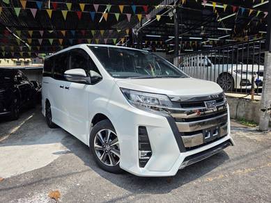 Toyota NOAH 2.0 WXB 2