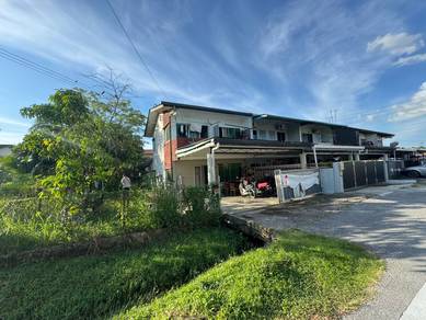 Double Storey Corner House At Sungai Maong Tengah For Sale