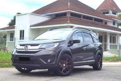 Honda BR-V 1.5 V (A) Keyless Push Start