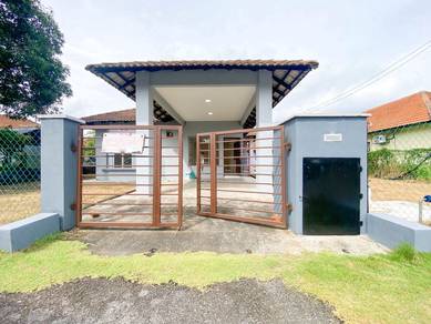 Bungalow Taman Riveria Perdana, Teluk Panglima Garang, Selangor