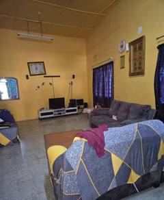 End Lot Rasah Single Storey House
