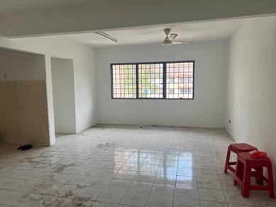 Below market Permai apartment @ damansara damai 3rd floor