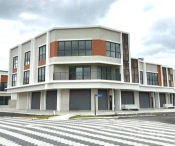 Uptown 2 Brand New Hot Area 3 Storey Corner Shoplot For Rent