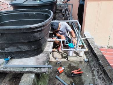 Plumbing plumber renovation and cat bumbung