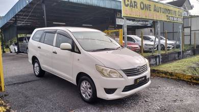 Toyota INNOVA 2.0 E (A)