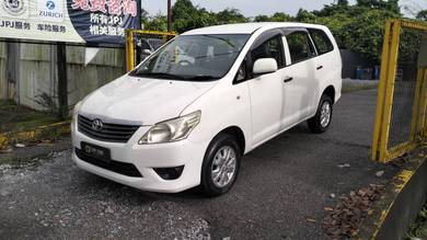 Toyota INNOVA 2.0 E (A)