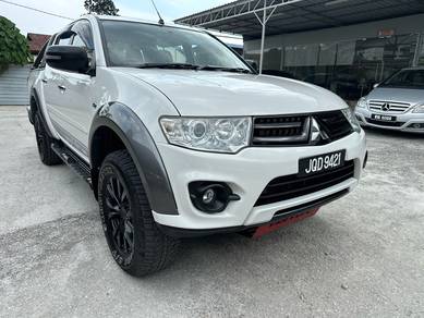 Mitsubishi TRITON 2.5 (A) 4x4 Leather Sunroof
