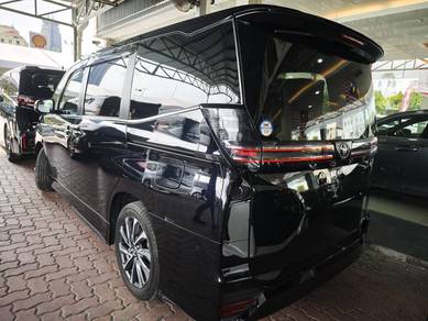 Toyota VOXY 2.0 S-Z P/BOOT 4CAM DIM BSM HUD