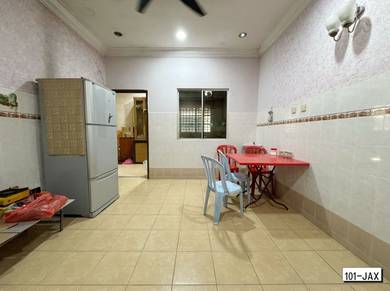 Bandar Puteri Klang Sanggul 22x75 Renovated Extended Freehold