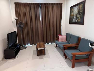 Sapphire on the Park/ Fully furnished/ 2b2b/ facing pool view/ good