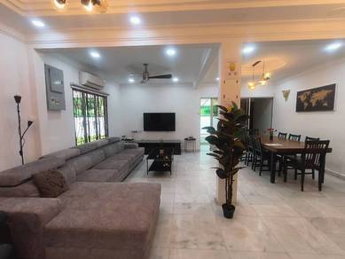(Corner) Mahkota cheras double storey house for rent, mahkota cheras