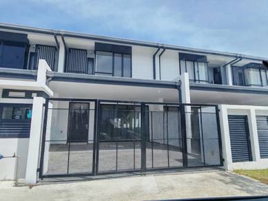 New 2 Storey house,4R+4B, 20x75ft, Nadira 1, Bandar Bukit Raja, Klang