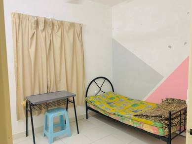Bilik Sewa Lelaki Setia Alam