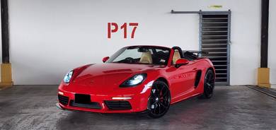 Porsche 718 2.0 BOXSTER (A) Rare Manual Unit!