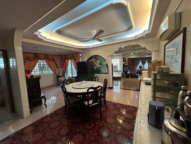 Spacious! Prime Location! 2 Storey Semi-D for Sale @ Taman Iskandar