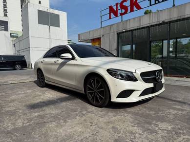 Mercedes Benz C200 1.5AVANTGARDEHigh JPN Spec