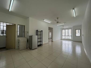 Furnish Seri Baiduri Apartment, 920sqf, 3 Room,2 Bathroom, Setia Alam
