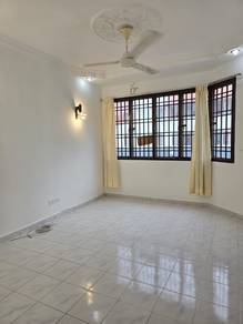 Full Loan / Sri Putra Apartment Kulai Bandar Putra (IOI) / Renovated