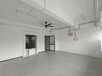 1st Floor Office Lot @ Jalan Raja Uda Main Road, Partly Reno for RENT