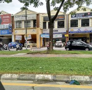 Alam Damai face Mainroad 1st Floor