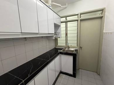 PARTLY FURNISHED 5 MINIT KE LRT Pangsapuri Sri Mutiara Putra Heights